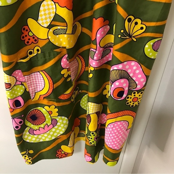 Vintage Design House 100% cotton retro 70s mushroom floral print apron dress - Picture 6 of 11